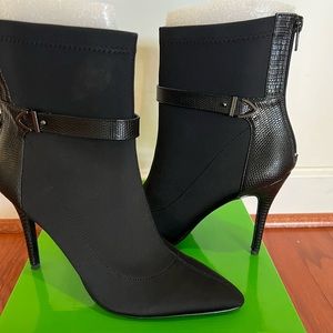 Charles David Ankle boots. Luxury brand, Lycra and leather